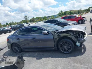 2019 Acura ILX w/Premium/A-Spec Pkg with VIN 19UDE2F8XKA003403, listed as a IAAI auction lot 40404184 with 68,680 mi miles. Bid and sale history available at carsss.com. Image 14.
