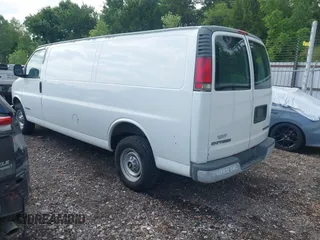 1999 Chevrolet City Express Cargo z VIN 1GCGG29R5X1148396, wystawiony jako IAAI lot #42494492 z przebiegiem 113 232 mil mil oraz . Historia ofert i sprzedaży dostępna na DreamBid. Obrazek 3.