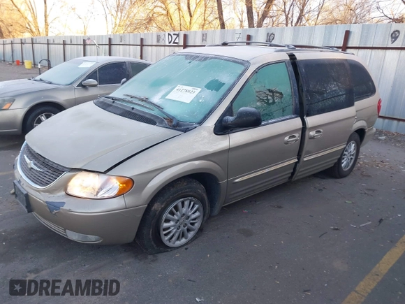 2004 Chrysler Town & Country Touring with VIN 2C4GP54LX4R589792, listed as a IAAI auction lot 41278823 with 203,066 mi miles and . Bid and sale history available at DreamBid. Image 2.