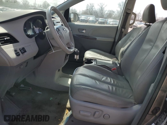 2013 Toyota Sienna XLE AAS with VIN 5TDYK3DC6DS402319, listed as a Copart auction lot 49848965 with 157,201 mi miles and Salvage Title. Bid and sale history available at carsss.com. Image 7.