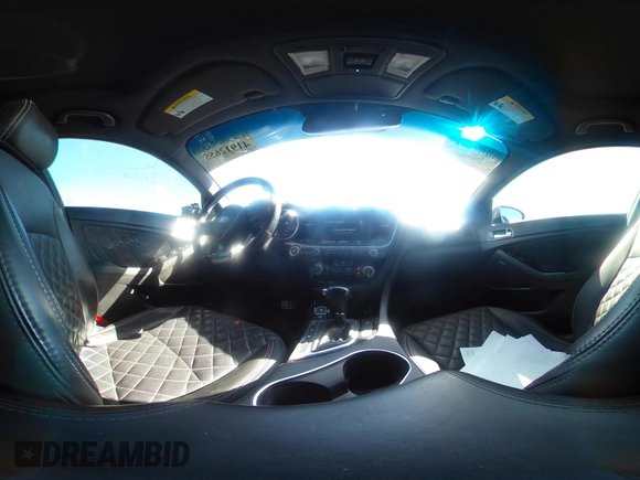 2015 Kia Optima SX Turbo с VIN 5XXGR4A69FG421169, выставлен на аукционе IAAI как лот 41912655 с пробегом 82 380 миль миль и . История ставок и продаж доступна на DreamBid. Изображение 20.