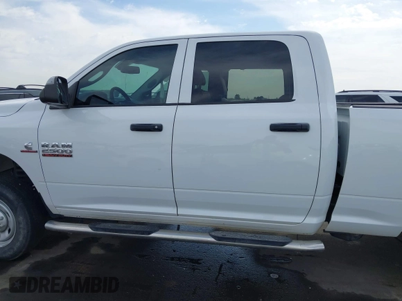 2018 Ram 2500 Tradesman с VIN 3C6UR5CL5JG396845, выставлен на аукционе IAAI как лот 41879647 с пробегом 19 108 миль миль и . История ставок и продаж доступна на DreamBid. Изображение 15.