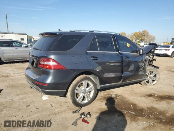 2015 Mercedes-Benz M 350 with VIN 4JGDA5JBXFA585101, listed as a Copart auction lot 75952044 with Not provided miles and Salvage title. Bid and sale history available at DreamBid. Image 3.