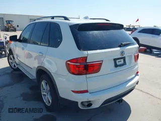 2012 BMW X5 35d z VIN 5UXZW0C57CL672538, wystawiony jako IAAI lot #41967268 z przebiegiem 141 996 mil mil oraz . Historia ofert i sprzedaży dostępna na DreamBid. Obrazek 3.