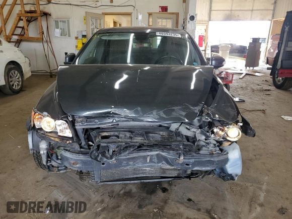 2007 Volvo S40 2.4L with VIN YV1MS382272310372, listed as a Copart auction lot 48593235 with 146,456 mi miles and Non Repairable. Bid and sale history available at carsss.com. Image 5.