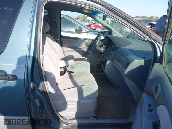 2000 Toyota Sienna LE with VIN 4T3ZF13C2YU204601, listed as a IAAI auction lot 42679413 with 253,235 mi miles and . Bid and sale history available at DreamBid. Image 5.