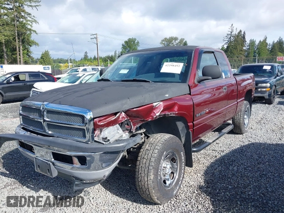 2000 Dodge 1500 z VIN 3B7HF13Z9YG138645, wystawiony jako IAAI lot #42298492 z przebiegiem 138 898 mil mil oraz . Historia ofert i sprzedaży dostępna na DreamBid. Obrazek 6.
