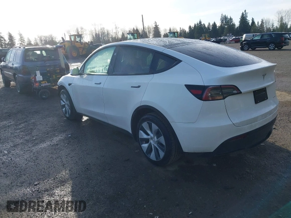 2024 Tesla Model Y Long Range with VIN 7SAYGDEE1RF056816, listed as a IAAI auction lot 41809125 with 6,434 mi miles and . Bid and sale history available at DreamBid. Image 3.