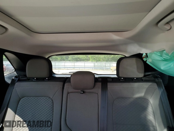2022 Ford Escape SE with VIN 1FMCU9G68NUB72093, listed as a Copart auction lot 59120035 with 33,049 mi miles and Salvage title. Bid and sale history available at DreamBid. Image 10.