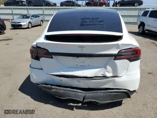 2022 Tesla Model X with VIN 7SAXCBE50NF331632, listed as a Copart auction lot 48062053 with 0 mi miles. Bid and sale history available at carsss.com. Image 6.