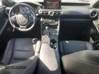 2021 Lexus IS 300 z VIN JTHCA1D20M5114499, wystawiony jako Copart lot #62119075 z przebiegiem 77 530 mil mil oraz Szkoda całkowita • Salvage title. Historia ofert i sprzedaży dostępna na DreamBid. Obrazek 8.