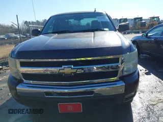 2008 Chevrolet Silverado 1500 with VIN 2GCFK19Y081135708, listed as a IAAI auction lot 41305057 with 206,468 mi miles and . Bid and sale history available at DreamBid. Image 12.