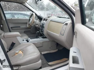 2008 Mercury Mariner with VIN 4M2CU81168KJ42757, listed as a IAAI auction lot 41257720 with 1 mi miles. Bid and sale history available at carsss.com. Image 5.