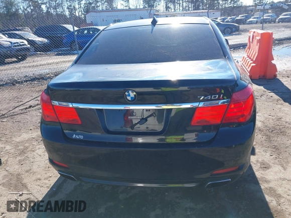 2011 BMW 7 Series 740i with VIN WBAKA4C58BC392020, listed as a IAAI auction lot 41314751 with 116,553 mi miles. Bid and sale history available at carsss.com. Image 16.
