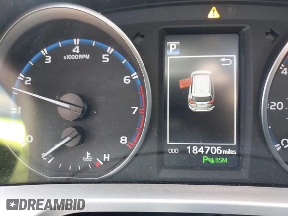 2018 Toyota RAV4 XLE with VIN JTMWFREV9JJ200629, listed as a IAAI auction lot 41821491 with 184,706 mi miles. Bid and sale history available at carsss.com. Image 7.