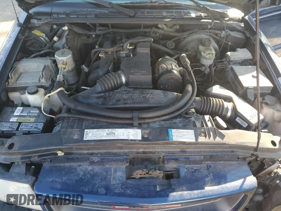 2000 GMC Sonoma SLS w/1SE Pkg with VIN 1GTCS1451Y8279345, listed as a Copart auction lot 88994875 with 105,917 mi miles and Salvage Title. Bid and sale history available at carsss.com. Image 12.