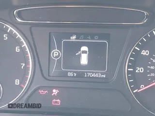 2018 Kia Sorento LX with VIN 5XYPGDA3XJG427112, listed as a IAAI auction lot 40303681 with 170,443 mi miles. Bid and sale history available at carsss.com. Image 15.