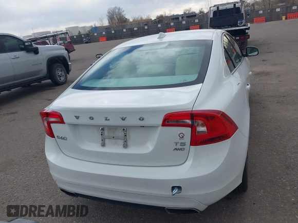 2015 Volvo S60 T5 Platinum with VIN YV1612TM2F1335209, listed as a IAAI auction lot 41722585 with 93,379 mi miles. Bid and sale history available at carsss.com. Image 16.