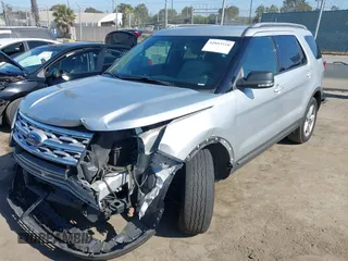 2019 Ford Explorer XLT z VIN 1FM5K7D84KGA60538, wystawiony jako IAAI lot #42603310 z przebiegiem 134 221 mil mil oraz . Historia ofert i sprzedaży dostępna na DreamBid. Obrazek 21.