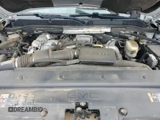 2017 GMC Sierra 2500HD Denali z VIN 1GT12UEY0HF216704, wystawiony jako Copart lot #56409765 z przebiegiem 111 525 mil mil oraz Szkoda całkowita • Salvage title. Historia ofert i sprzedaży dostępna na DreamBid. Obrazek 11.
