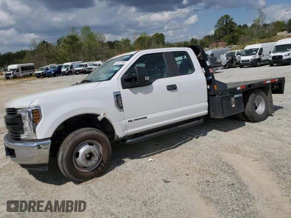 2019 Ford F-350 with VIN 1FD8X3GT4KEG80115, listed as a Copart auction lot 51577785 with 148,259 mi miles and Clean title. Bid and sale history available at DreamBid. Image 1.