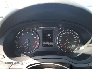 2017 Audi Q3 Premium z VIN WA1ECCFS1HR000761, wystawiony jako Copart lot #49047005 z przebiegiem 85 152 mil mil oraz Szkody całkowita. Historia ofert i sprzedaży dostępna na DreamBid. Obrazek 9.