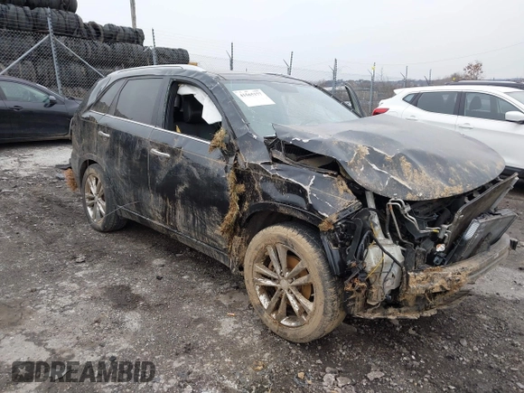 2014 Kia Sorento SX Limited with VIN 5XYKWDA70EG440053, listed as a IAAI auction lot 41565177 with 106,706 mi miles. Bid and sale history available at carsss.com. Image 1.
