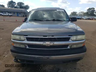 2002 Chevrolet Suburban LS with VIN 3GNEC16ZX2G133511, listed as a Copart auction lot 74059784 with 0 mi miles and Salvage Title. Bid and sale history available at carsss.com. Image 4.