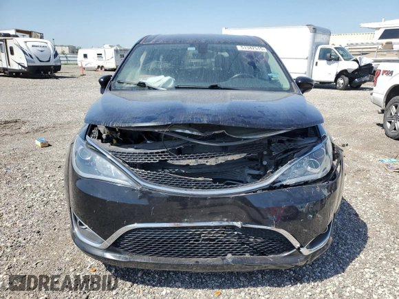 2019 Chrysler Pacifica Touring Plus z VIN 2C4RC1FG9KR698500, wystawiony jako Copart lot #51342515 z przebiegiem 85 707 mil mil oraz Szkoda całkowita • Salvage title. Historia ofert i sprzedaży dostępna na DreamBid. Obrazek 5.