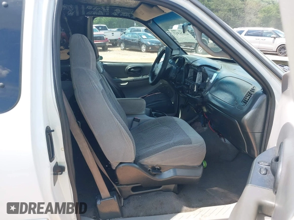 1999 Ford F-150 XL with VIN 1FTRX18L5XNA50607, listed as a IAAI auction lot 42626517 with Not provided miles and . Bid and sale history available at DreamBid. Image 5.