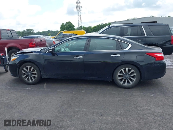 2017 Nissan Altima SV with VIN 1N4AL3AP2HC237744, listed as a IAAI auction lot 42557918 with 220,077 mi miles and . Bid and sale history available at DreamBid. Image 14.