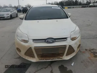 2014 Ford Focus SE with VIN 1FADP3K22EL127373, listed as a Copart auction lot 46043725 with Not Provided miles and Salvage Title. Bid and sale history available at DreamBid. Image 5.