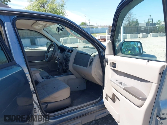 2012 Ford Escape XLT with VIN 1FMCU0D73CKB57521, listed as a IAAI auction lot 42380937 with 155,558 mi miles and . Bid and sale history available at DreamBid. Image 5.