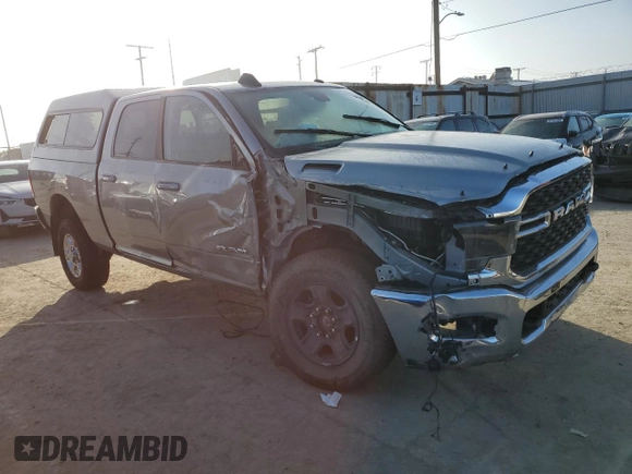 2022 Ram 2500 Big Horn with VIN 3C6UR5DLXNG254768, listed as a Copart auction lot 46453595 with 65,063 mi miles and Salvage Title. Bid and sale history available at carsss.com. Image 4.