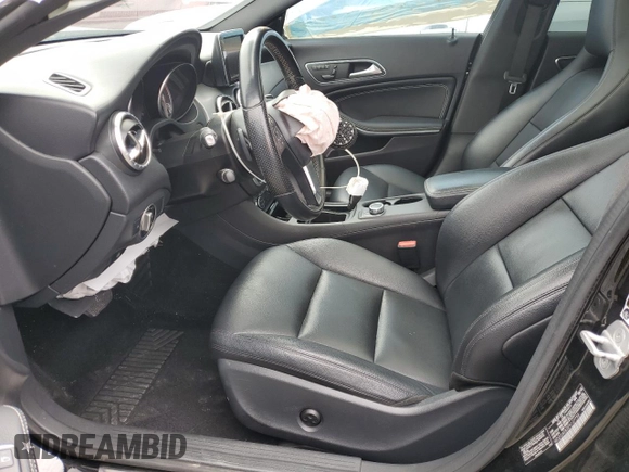 2014 Mercedes-Benz CLA 250 with VIN WDDSJ4EB2EN127758, listed as a Copart auction lot 62416755 with 93,055 mi miles and Salvage title. Bid and sale history available at DreamBid. Image 7.