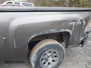 2012 Chevrolet Silverado 1500 LT with VIN 1GCNKSE00CZ326935, listed as a IAAI auction lot 41445520 with 121,035 mi miles. Bid and sale history available at carsss.com. Image 19.