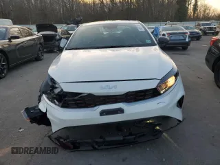 2022 Kia Forte GT-Line with VIN 3KPF54AD6NE502451, listed as a Copart auction lot 84067134 with 59,869 mi miles and Salvage Title. Bid and sale history available at carsss.com. Image 5.