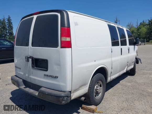 2005 Chevrolet Express Cargo with VIN 1GCGG25V151200770, listed as a IAAI auction lot 42639469 with 336,555 mi miles and . Bid and sale history available at DreamBid. Image 4.