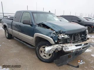 2006 Chevrolet Silverado 1500 LT2 with VIN 1GCEK19B56Z135148, listed as a IAAI auction lot 41616433 with 241,628 mi miles. Bid and sale history available at carsss.com. Image 1.