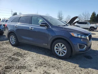 2018 Kia Sorento LX V6 with VIN 5XYPGDA57JG399755, listed as a Copart auction lot 47104185 with 84,085 mi miles and Salvage Title. Bid and sale history available at carsss.com. Image 4.