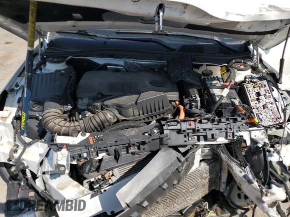 2014 Buick Regal Premium I with VIN 2G4GM5ER9E9243354, listed as a Copart auction lot 68691824 with Not provided miles and Salvage title. Bid and sale history available at DreamBid. Image 13.