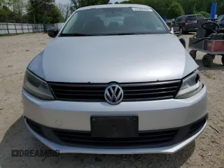 2012 Volkswagen Jetta S с VIN 3VW1K7AJ3CM353619, выставлен на аукционе Copart как лот 53984285 с пробегом 132 382 миль миль и Списание • Salvage title. История ставок и продаж доступна на DreamBid. Изображение 5.