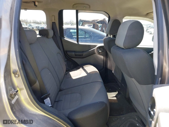 2006 Nissan Xterra X with VIN 5N1AN08W56C532510, listed as a IAAI auction lot 41955726 with 254,604 mi miles. Bid and sale history available at carsss.com. Image 8.