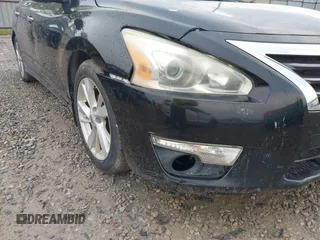 2015 Nissan Altima 2.5 S with VIN 1N4AL3AP6FC413918, listed as a IAAI auction lot 42168198 with 133,655 mi miles. Bid and sale history available at carsss.com. Image 12.
