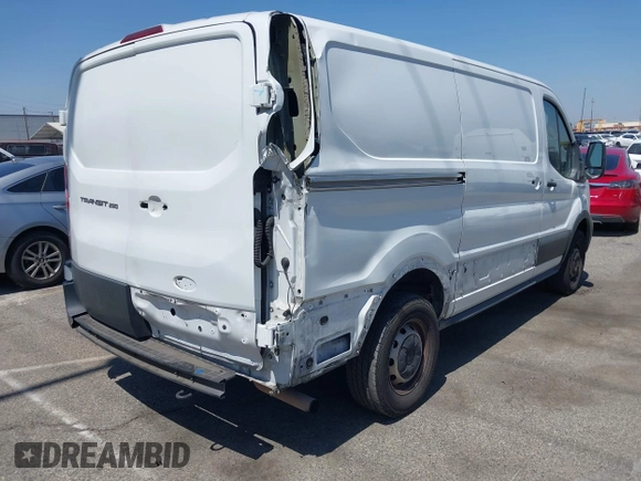 2020 Ford Transit Cargo с VIN 1FTBR1Y84LKB37403, выставлен на аукционе IAAI как лот 42501372 с пробегом 108 257 миль миль и . История ставок и продаж доступна на DreamBid. Изображение 4.