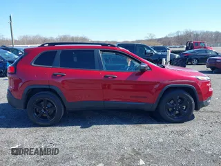 2017 Jeep Cherokee Sport with VIN 1C4PJMAB8HW648052, listed as a IAAI auction lot 41748439 with 177,435 mi miles. Bid and sale history available at carsss.com. Image 13.