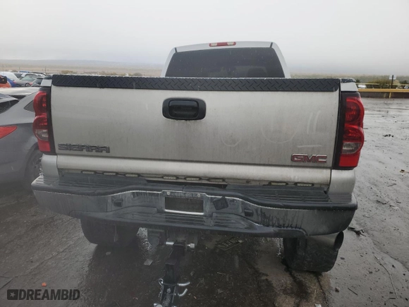 2007 GMC Sierra 3500 Classic SRW Work Trk with VIN 1GTHK33D27F106146, listed as a Copart auction lot 77556084 with NaN miles and Salvage Title. Bid and sale history available at carsss.com. Image 6.