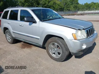 2007 Jeep Grand Cherokee Limited with VIN 1J8HR58P07C667272, listed as a IAAI auction lot 42820165 with 192,867 mi miles and . Bid and sale history available at DreamBid. Image 1.