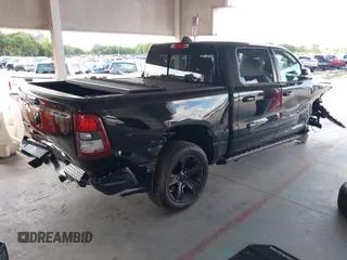 2020 Ram 1500 Big Horn z VIN 1C6RREFT0LN373453, wystawiony jako IAAI lot #42589862 z przebiegiem 93 768 mil mil oraz . Historia ofert i sprzedaży dostępna na DreamBid. Obrazek 4.