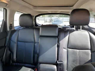 2017 Nissan Pathfinder SV z VIN 5N1DR2MN9HC909191, wystawiony jako Copart lot #56389135 z przebiegiem 95 101 mil mil oraz Szkoda całkowita • Salvage title. Historia ofert i sprzedaży dostępna na DreamBid. Obrazek 10.